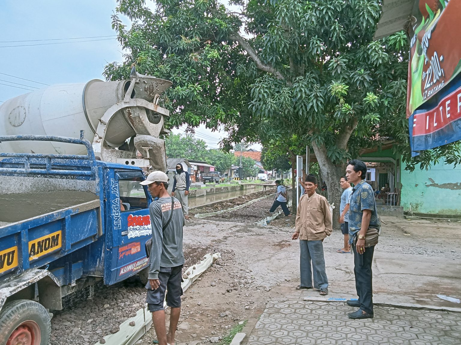 Desa Lingga Jati Prioritaskan Pembangunan Jalan Lingkungan dari Dana Desa Tahap Pertama 2025